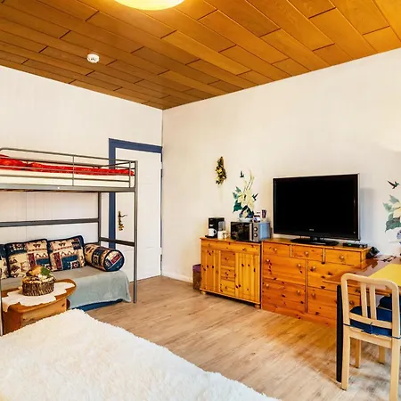 度假居 Gaestezimmer Fuer 3 Personen *